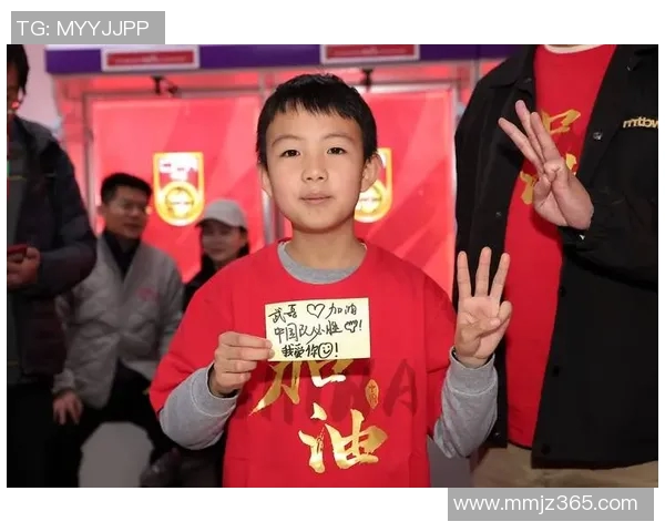 足球明星亲临中国与球迷互动共庆足球热情盛宴